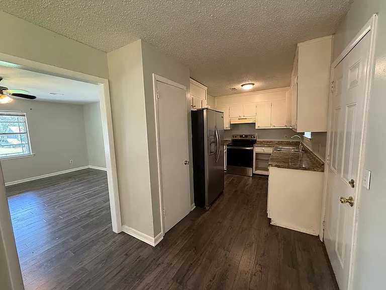 5020 Ortega Cir NW — Photo 5