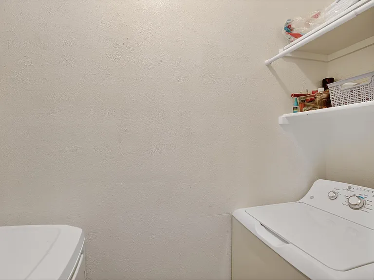 1106 Quail Valley Ln #120 — Photo 8