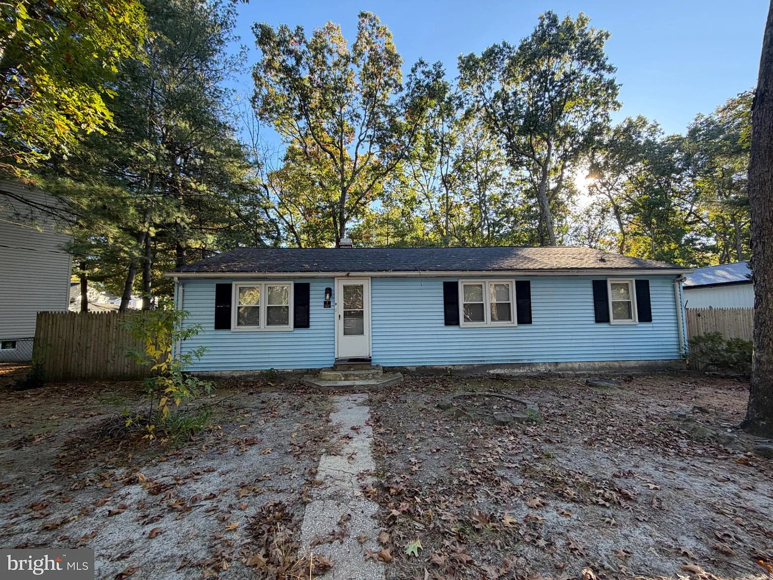 4 bed, 1.0 bath, 1388 sqft, $2,250 — Photo 1