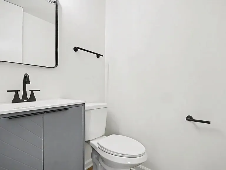 5535 Adeline Pl — Photo 6