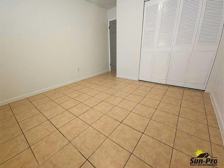 715 Georgia St #1 — Photo 12