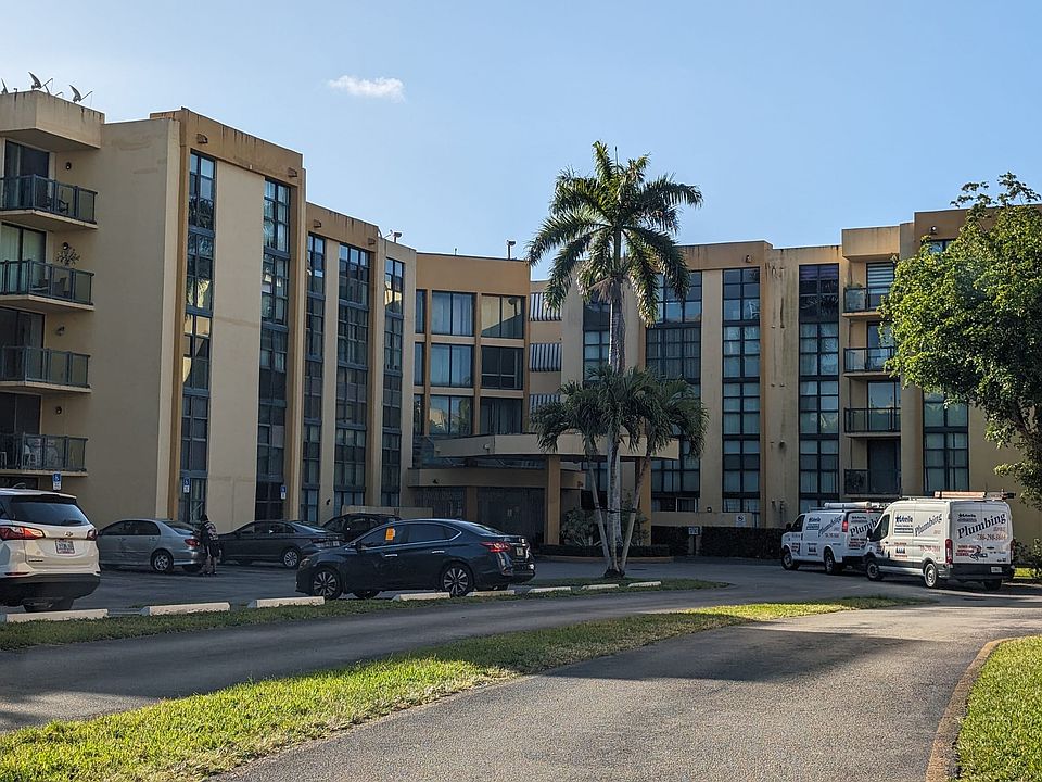 1st image of 11790 SW 18th St APT 324