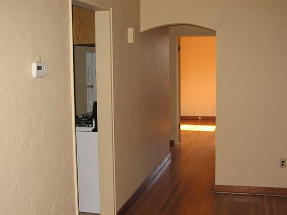 hallway towards bedrooms