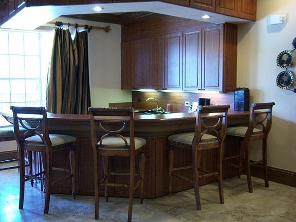 4th image of 1204 Villa Cir