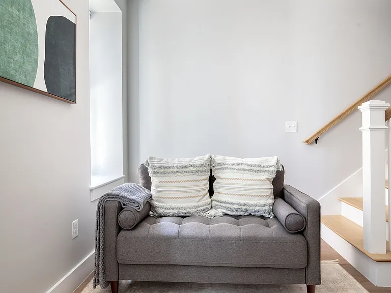 300 Somerville Ave #C — Photo 9