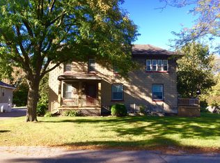 514 State Ave #C, Saint Charles, IL