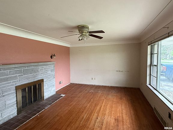 2nd image of 27 Biltmore Ter