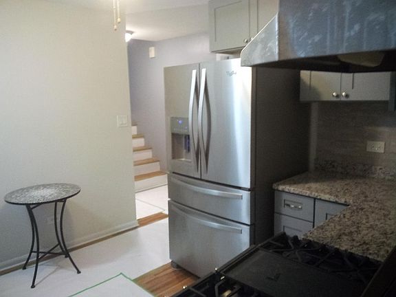 4th image of 3118 Madison St