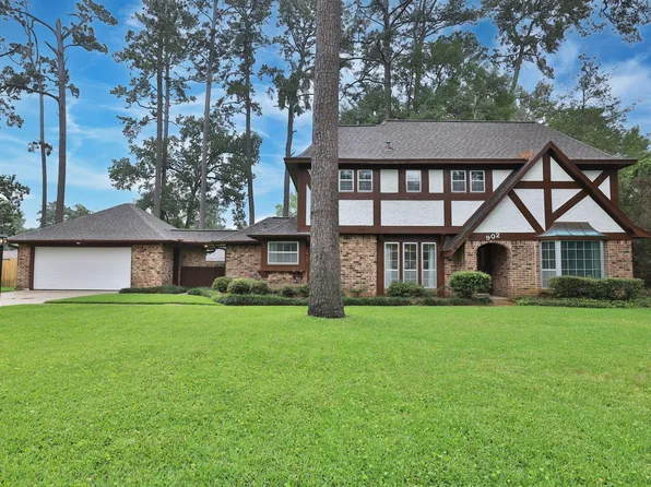 902 Castle Hill Trl, Humble, TX 77339