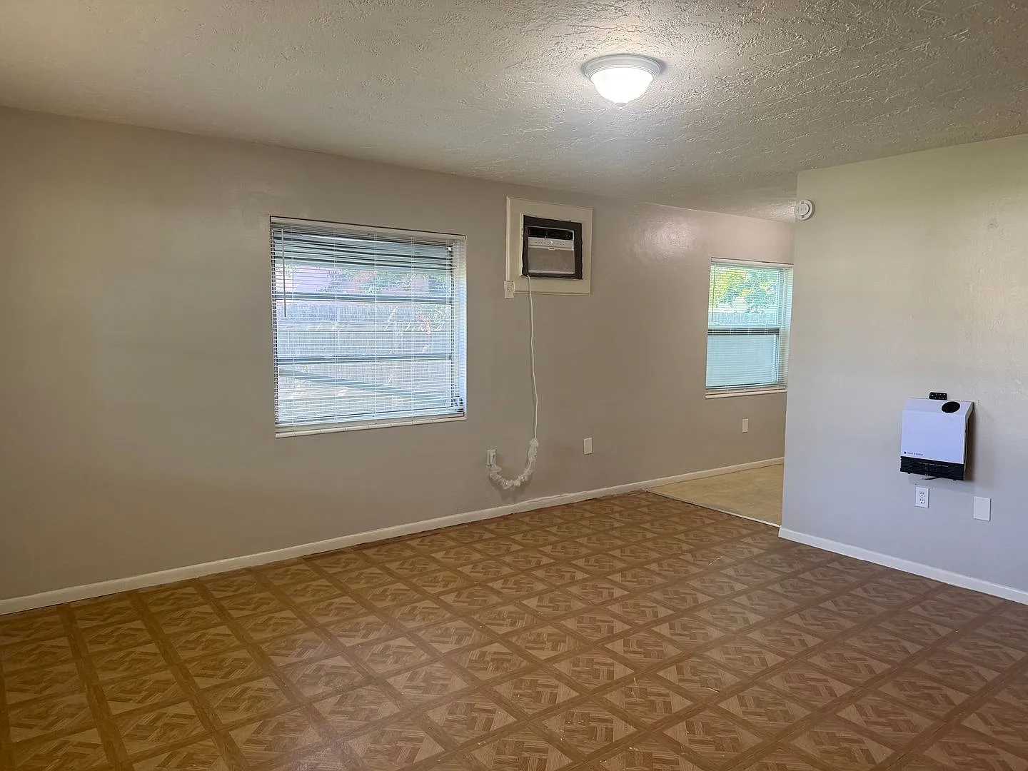 Comfortable 2-Bedroom Duplex in Bradenton, FL — Photo 2