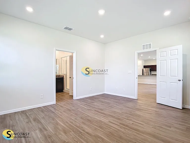 585 Marion Oaks Pass — Photo 35