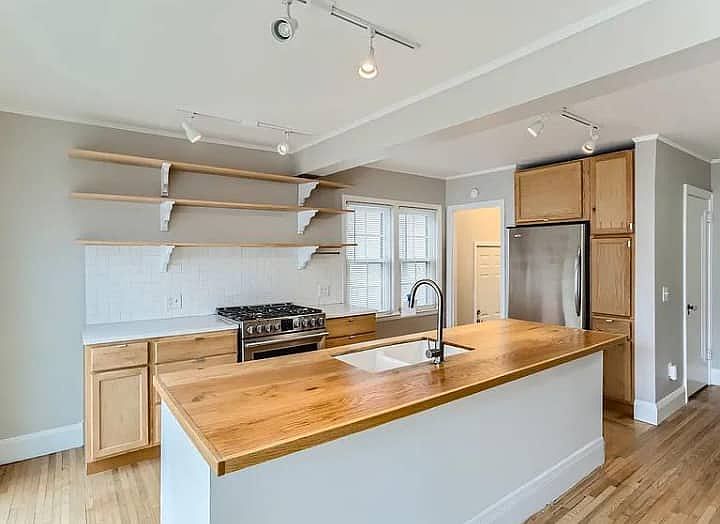 1st image of 4857 Xerxes Ave S