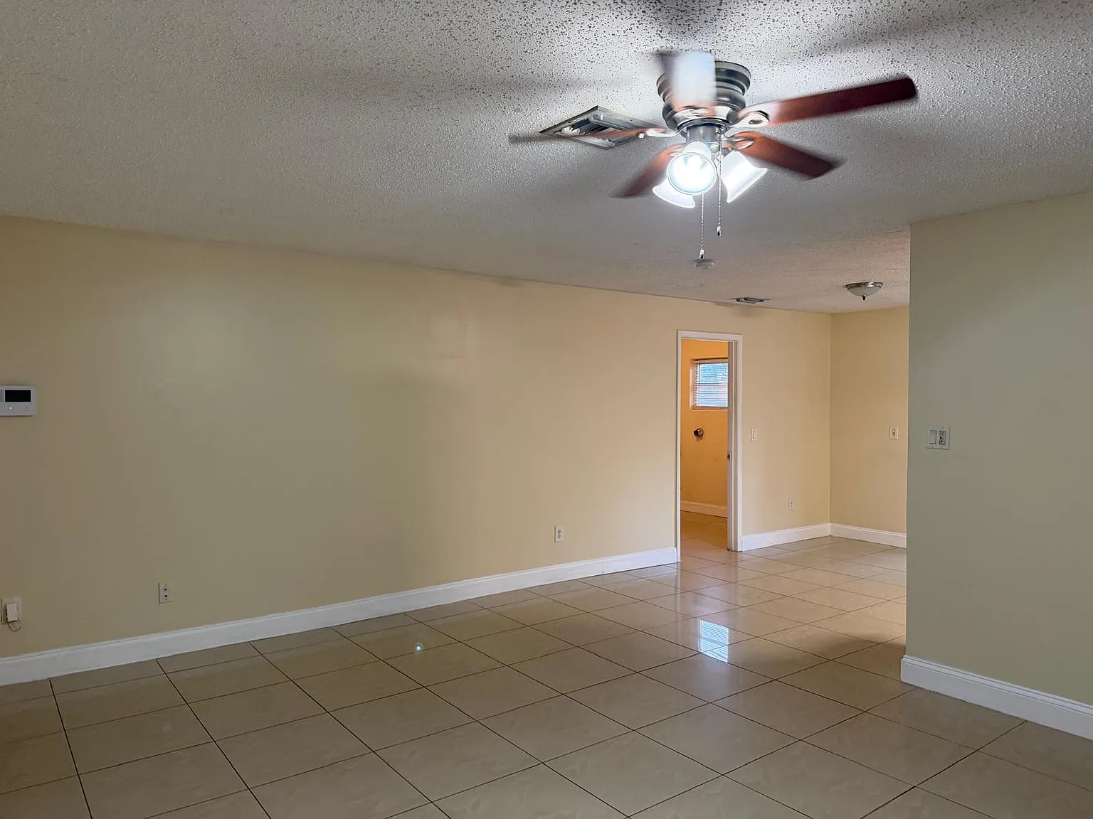 2 bed, 1.0 bath, 1000 sqft, $2,100 — Photo 3