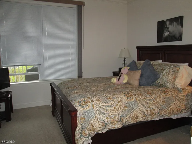 2411 Ramapo Ct — Photo 5