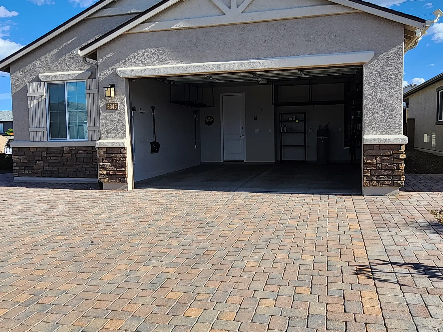 2 bed, 1380 sqft, $2,300 — Photo 2