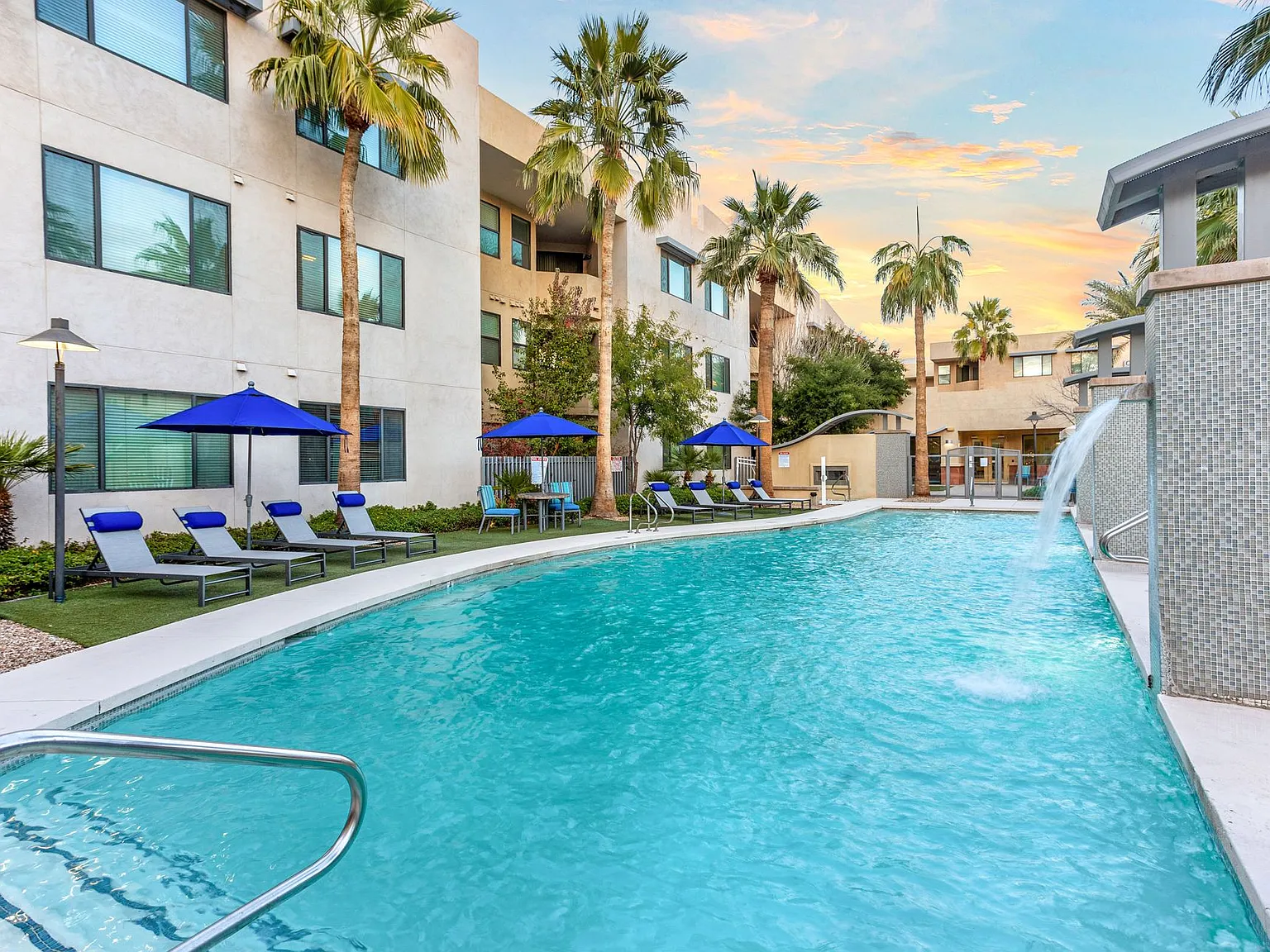 Las Aguas Apartments — Photo 4
