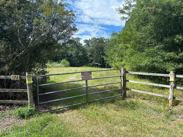 172 Morning Glory Ln, Bear Creek, NC 27207