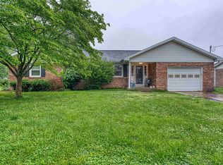 10688 Cricklewood Dr, Newburgh, IN 47630
