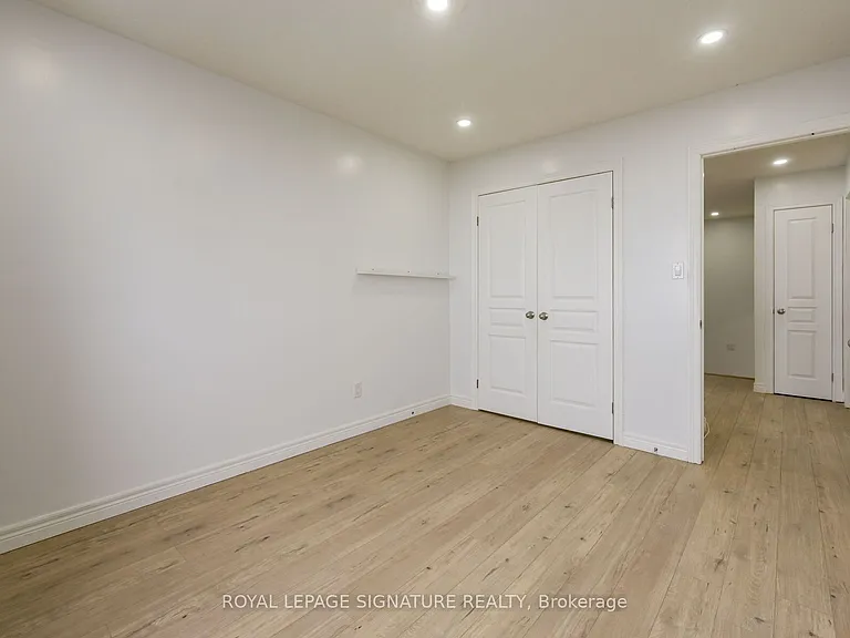 96 Highgate Dr #UPPER LEVEL A — Photo 36