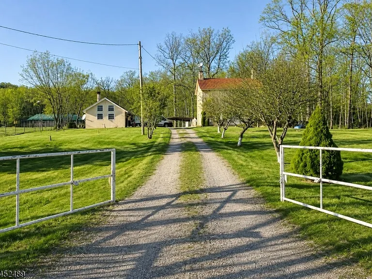110 Van Syckels Rd — Photo 4