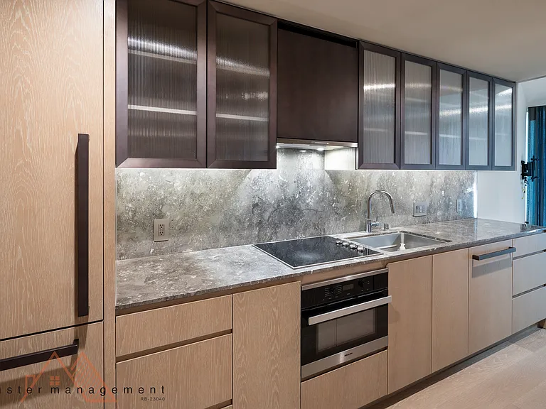 1000 Auahi St #705 — Photo 1