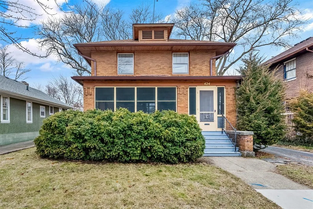 424 Arlington Ave photo 1