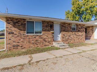 201 Cypress St, Pekin, IL 61554