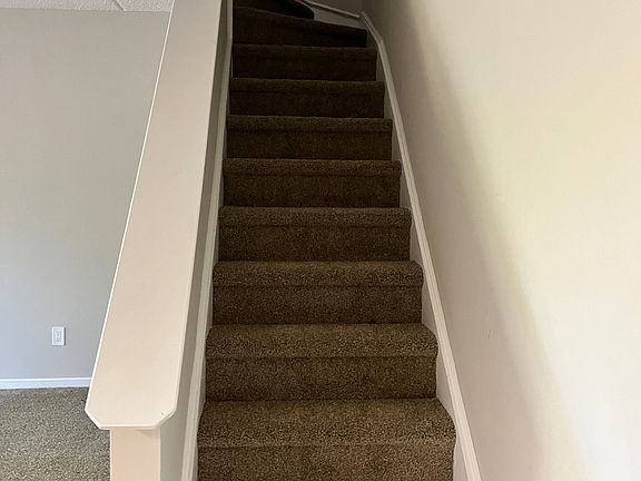 5th image of 195 Wellington Ct APT 3F