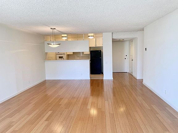3rd image of 1054 S Bedford St APT 206
