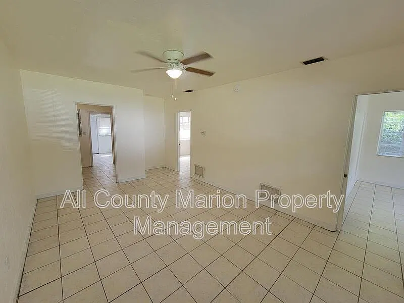 2 bed, 1.0 bath, 765 sqft, $1,000 — Photo 3
