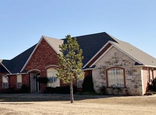 317 NE Sunset Dr, Elgin, OK 73538