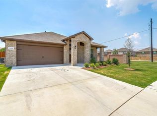 7325 Wavecrest Way, Fort Worth, TX 76179