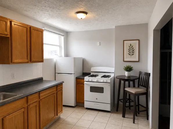 30 S Main St NE, 30 S Main St NE APT 2, Cedar Springs, MI 49319