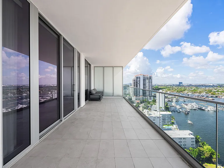 153 N Seabreeze Blvd #1903 — Photo 36