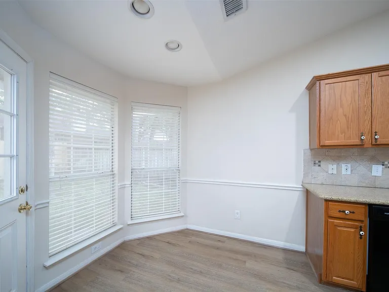 18 Painted Canyon Pl — Photo 10