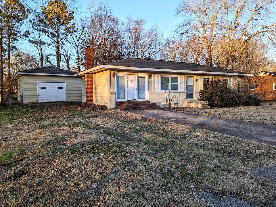 1st image of 607 Franklin Dr