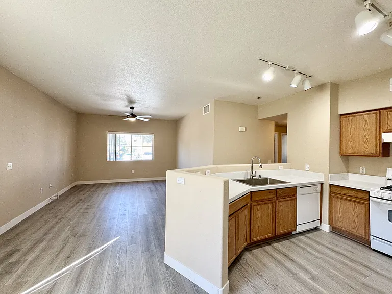 9303 Gilcrease Ave #1181 — Photo 20