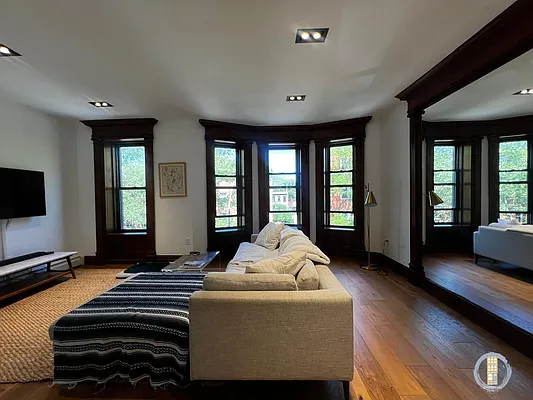 Rented by Brooklyn Rentals NYC | media 2