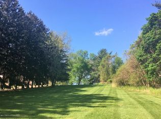 800 Holmdel Rd, Holmdel, NJ 07733