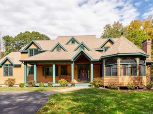 15 Dunham Ln, Farmington, CT 06032