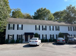 449 11th St SW UNIT 1, Hickory, NC 28602