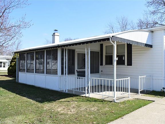 3rd image of 2 Blossom Ln #2