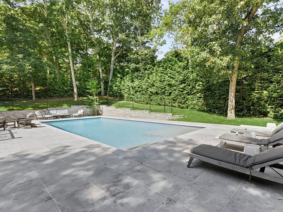 62 Brandywine Dr