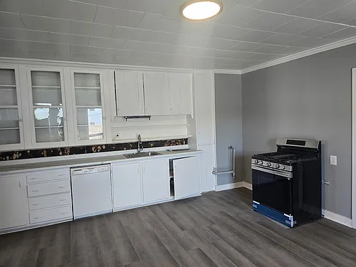 158 Charlton St #2 Photo 1