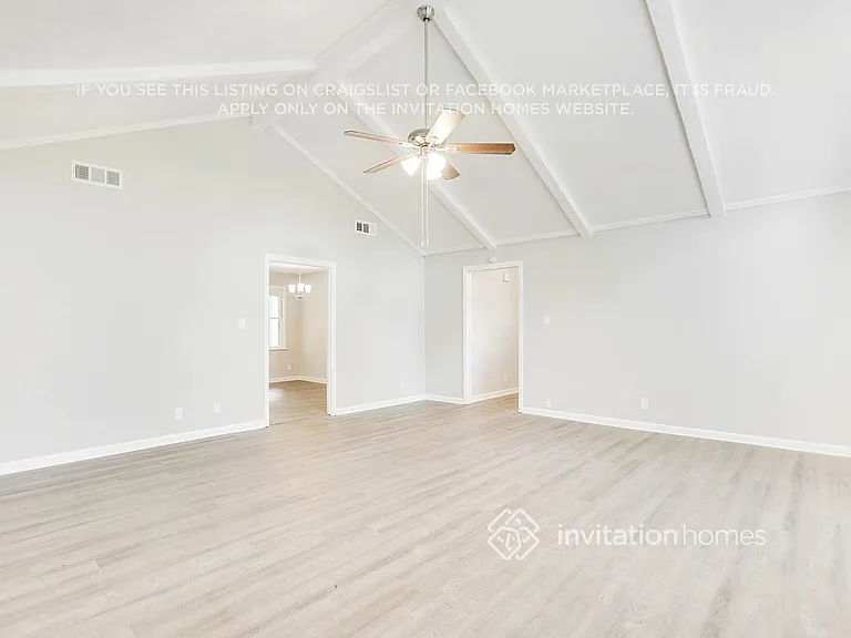 4453 Vernon St NW — Photo 6