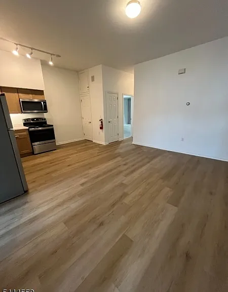 403 S Main St #302 — Photo 4