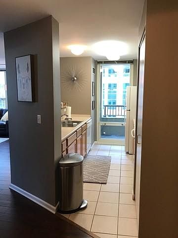 1st image of 345 N La Salle Dr APT 1208