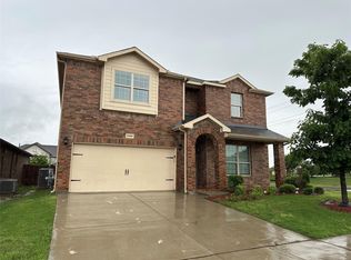 2300 Sundown Mesa Dr, Fort Worth, TX 76177