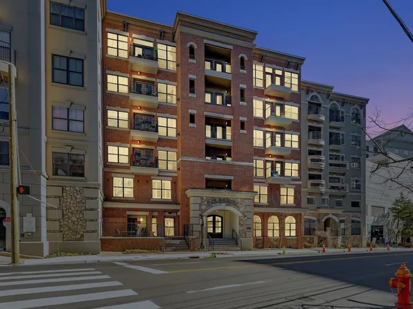 1803 Broadway APT 127, Nashville, TN 37203