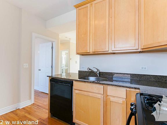 2nd image of 1212 W Waveland Ave #328